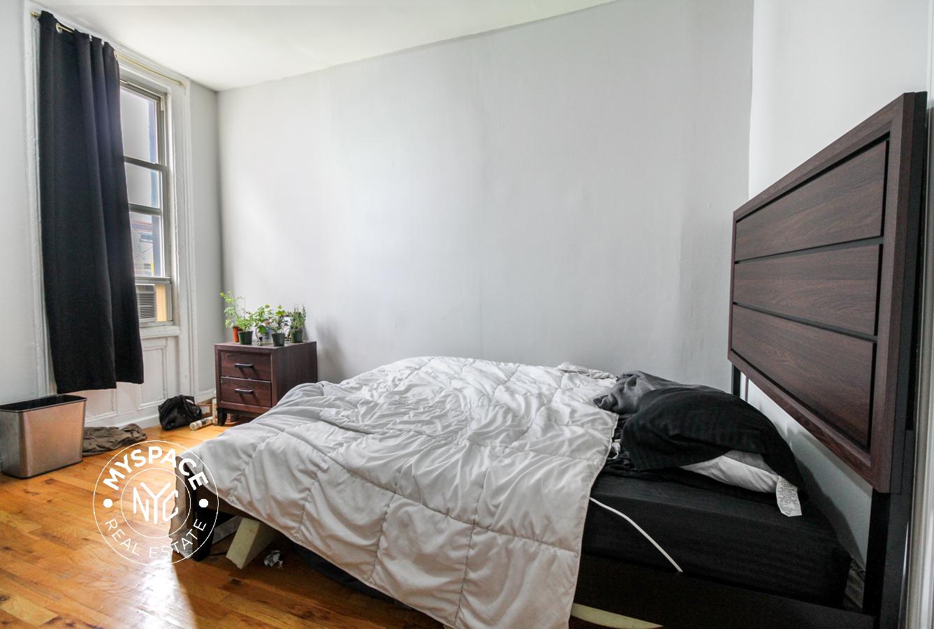130 Melrose Street Brooklyn, NY  Unit 2R photo 3