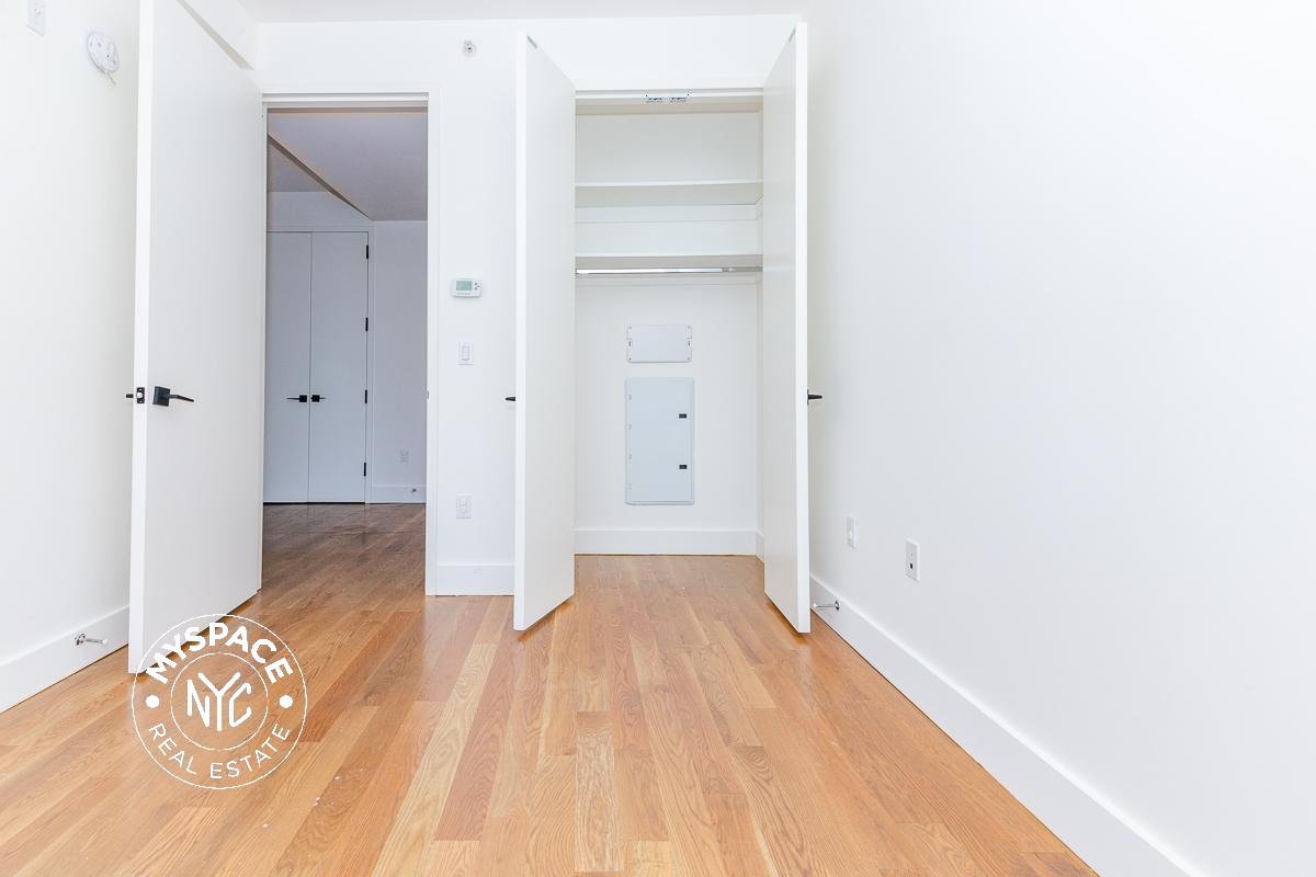581 Ocean Pkwy, Brooklyn, NY 11218, USA Unit 4B photo 4