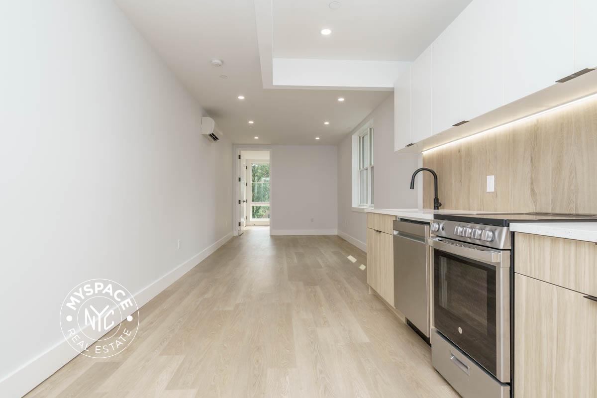 1359 Nostrand Avenue Brooklyn, NY 11226 Unit 2D