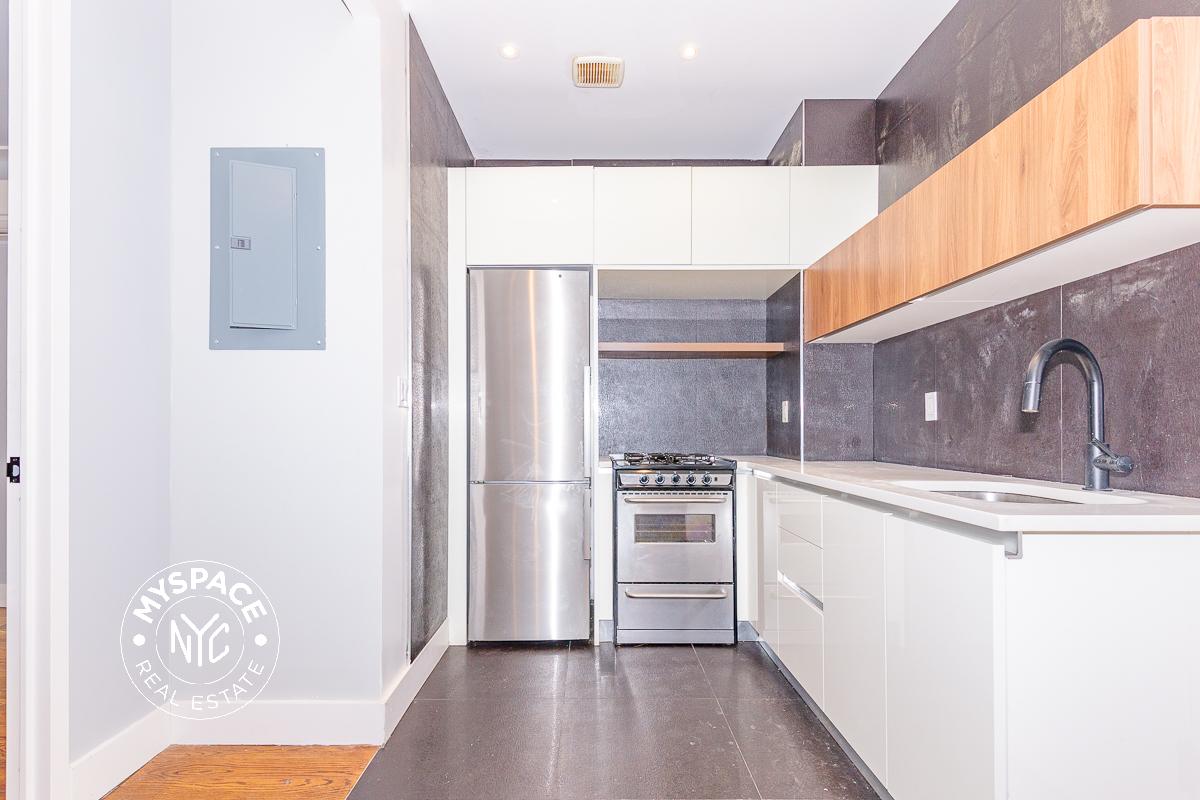 62 East 21st Street, Brooklyn, NY, USA Unit 7a