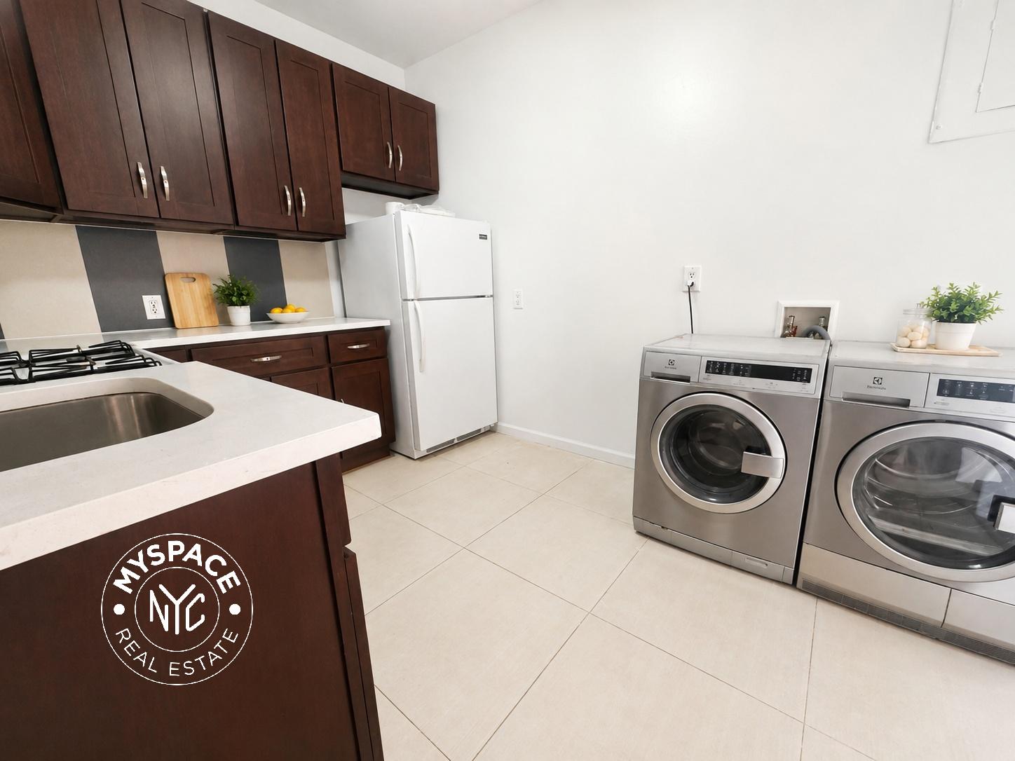 1198 Putnam Ave, Brooklyn, NY, United States Unit 1R photo 4