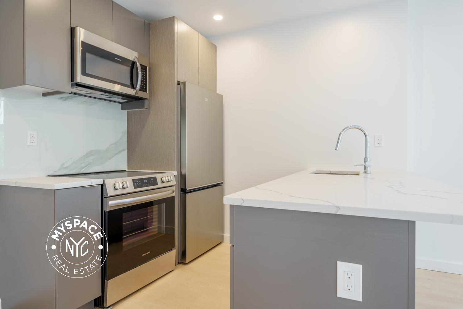 1499 Bedford Avenue Unit 3B photo 3