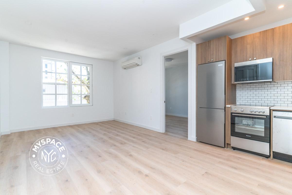 251 Front St Unit 2F