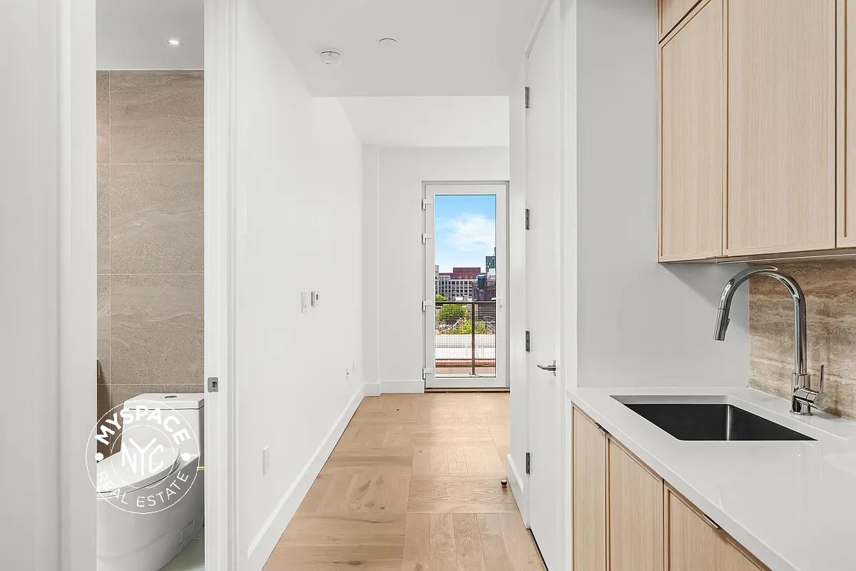 526 Baltic Street Unit 3d photo 2