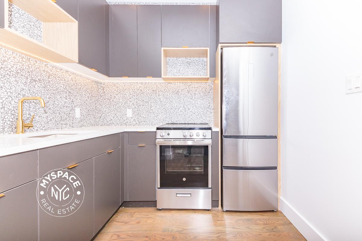 484 Gates Ave Unit 4A