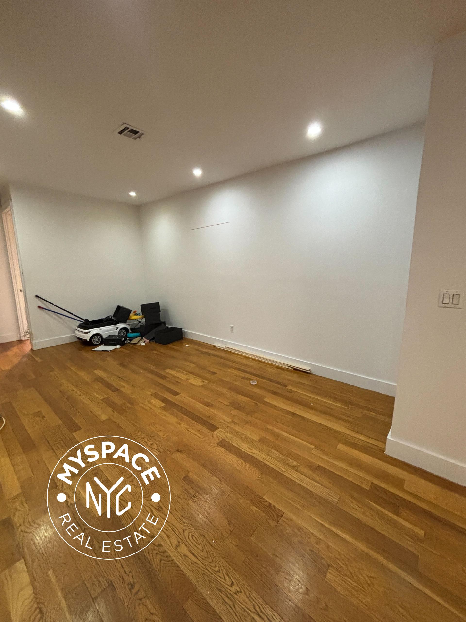 355 East 48th Street, Brooklyn, NY, United States Unit 2R photo 2