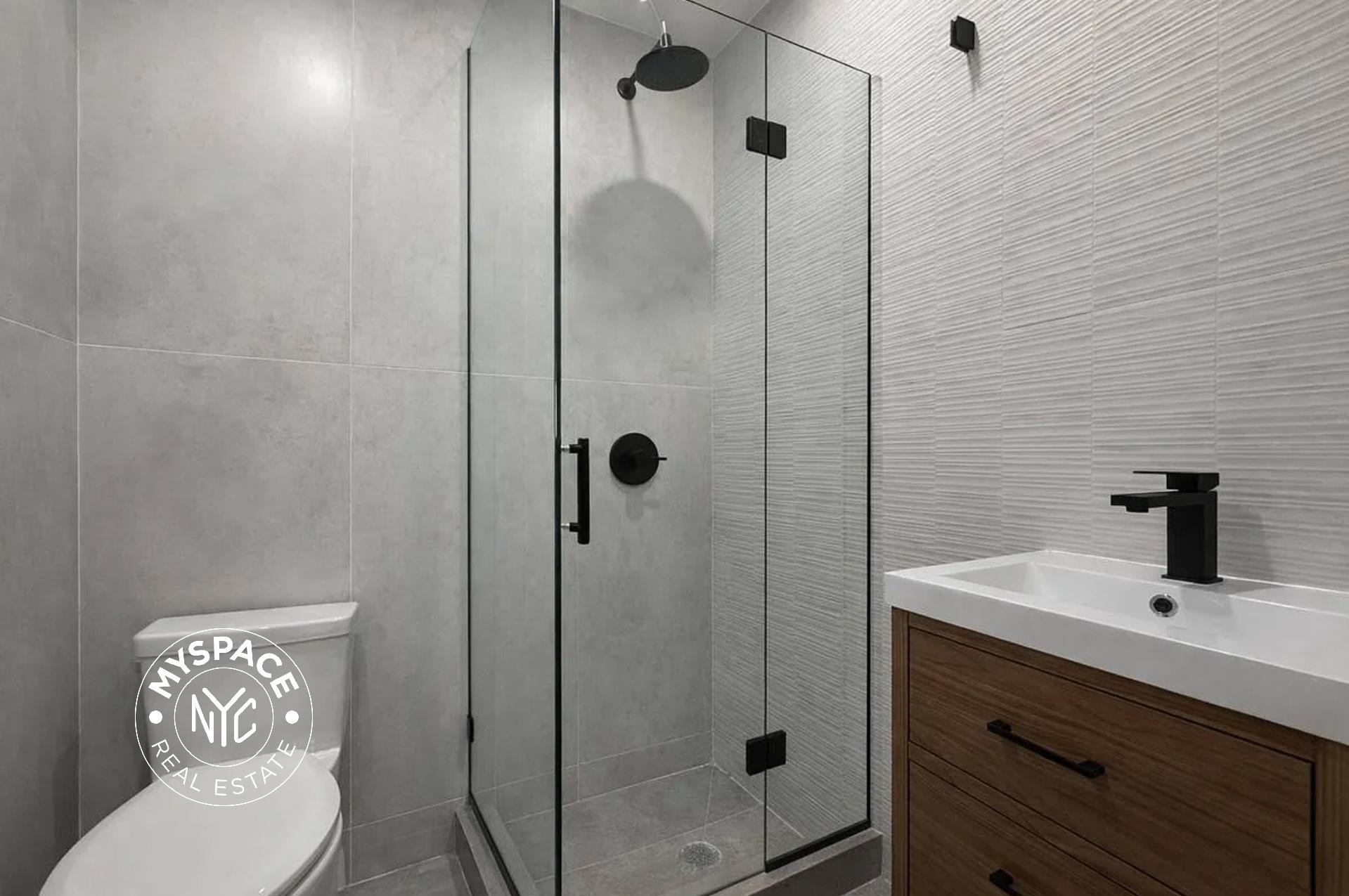 242 6th Street Unit 1B photo 5