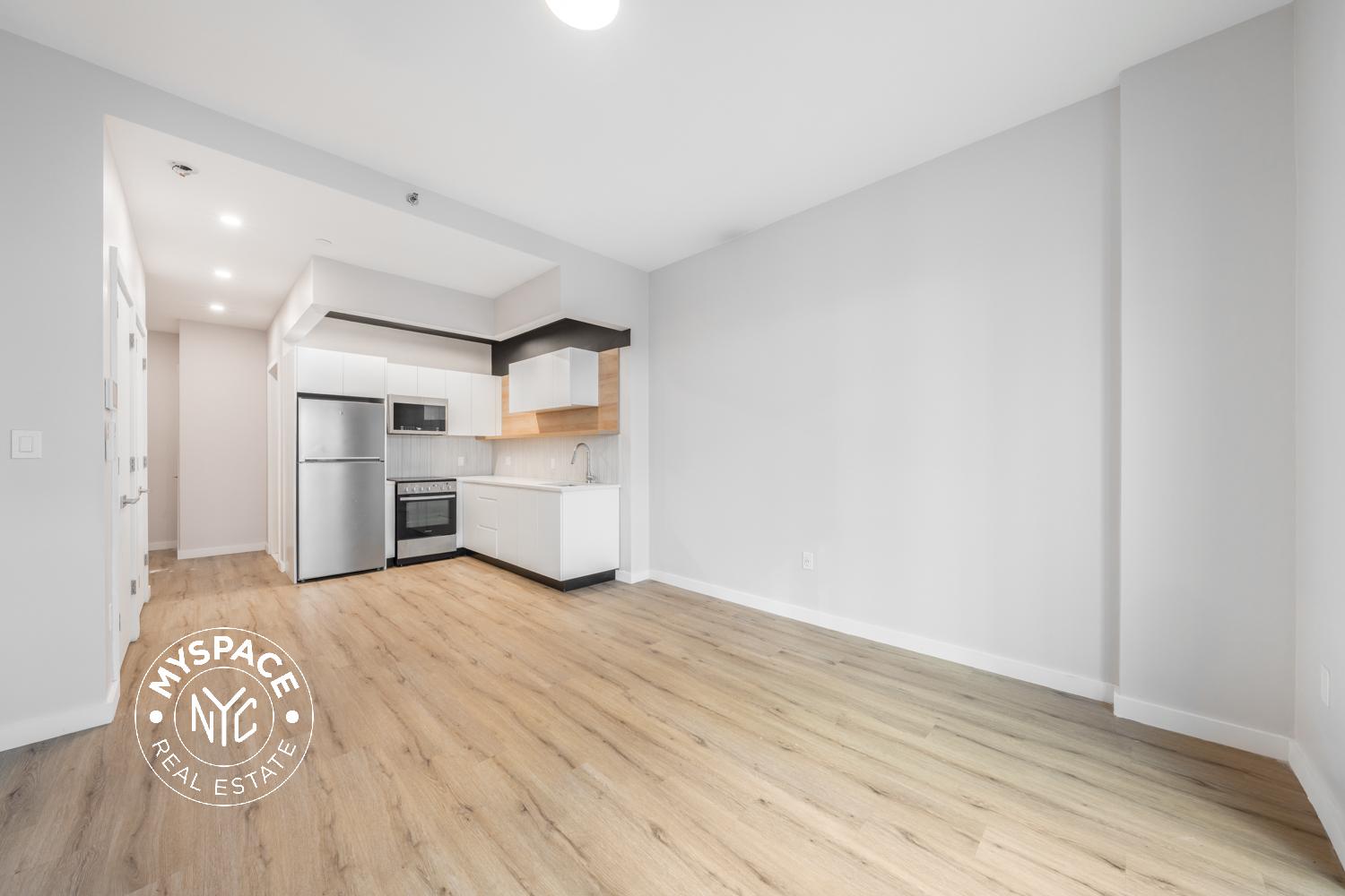 219 Lenox Road Unit 4B photo 2