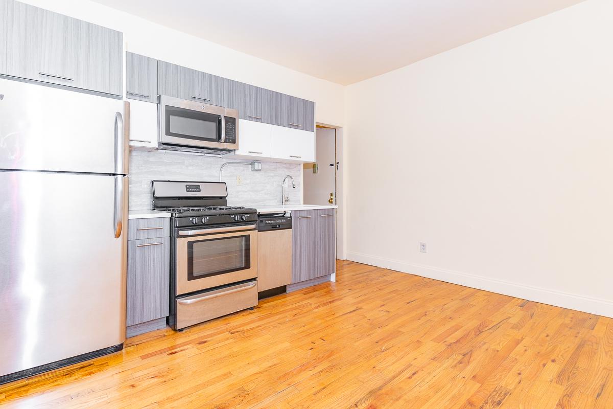 831 Madison St, Brooklyn, NY 11221, USA Unit 8d photo 4