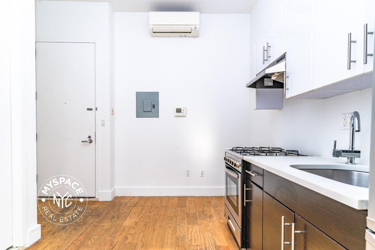 828 St Johns Pl, Brooklyn, NY, United States Unit 1R photo 2
