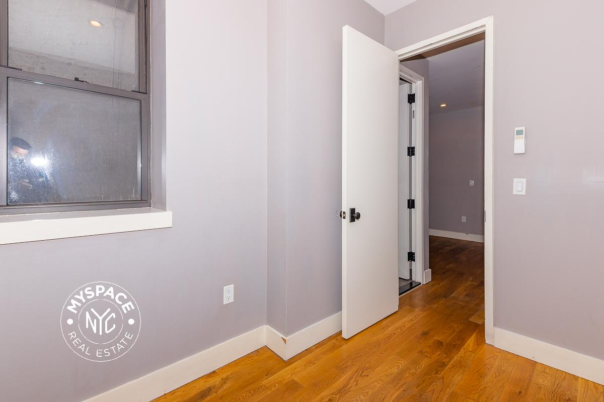 423 Rogers Ave Unit A2 photo 4