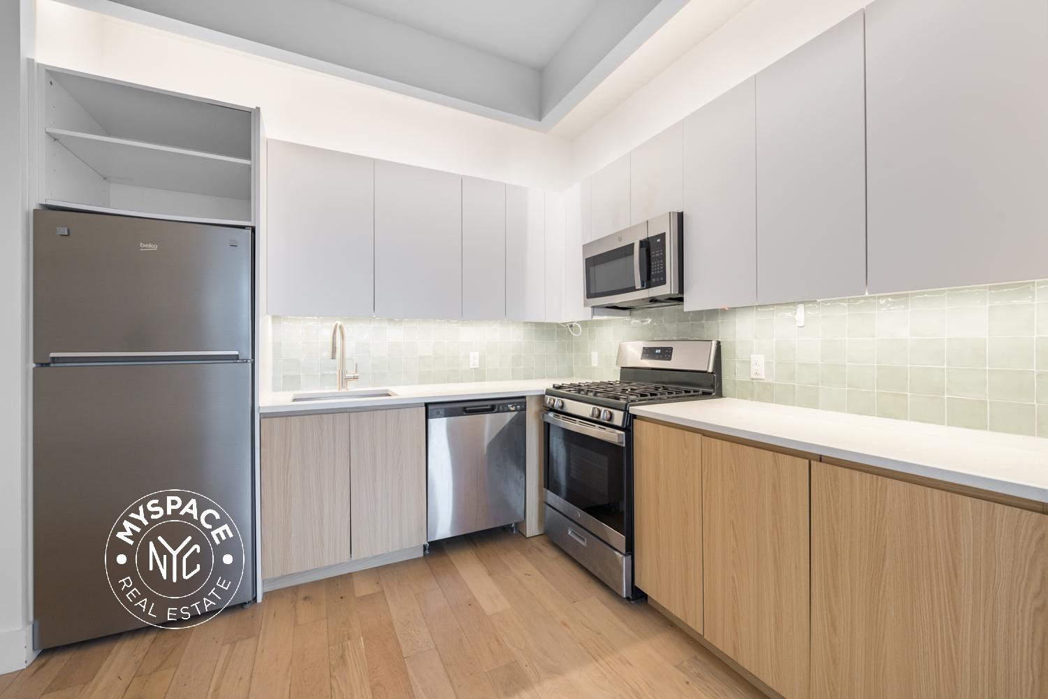 58 Vanderbilt Avenue Unit 5B