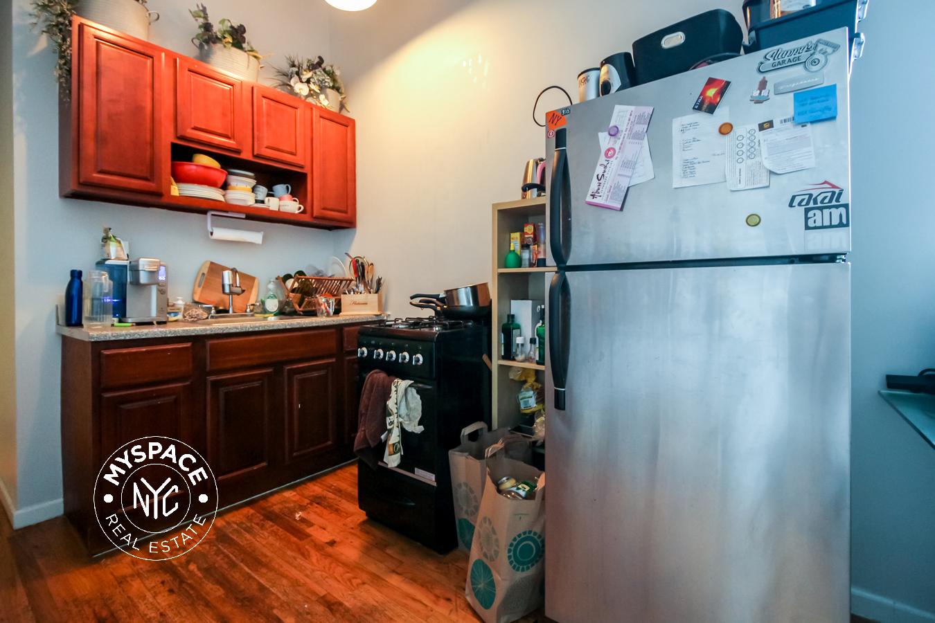 130 Melrose Street Brooklyn, NY  Unit 2R